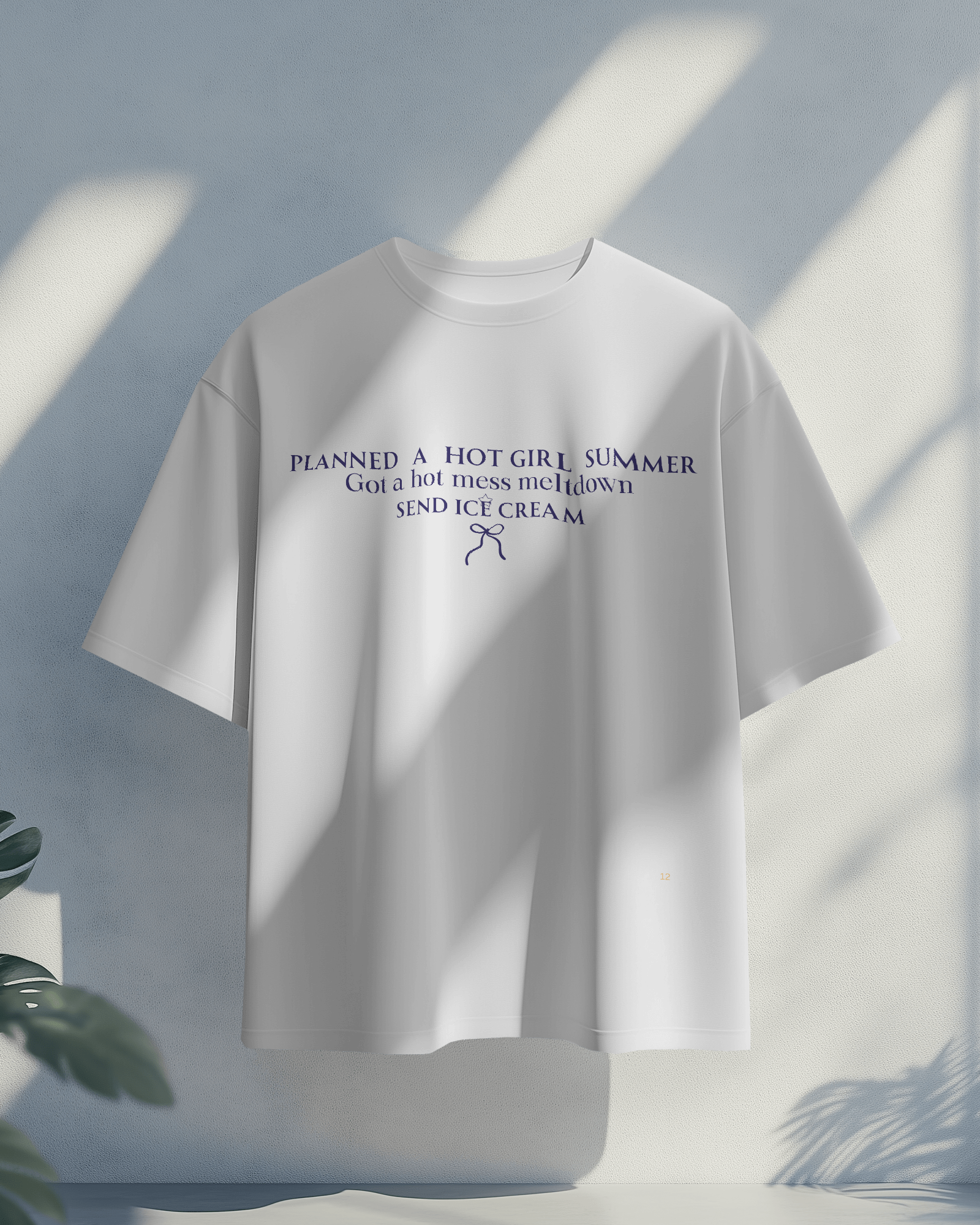 Hot Girl Summer : Oversized White T-shirt